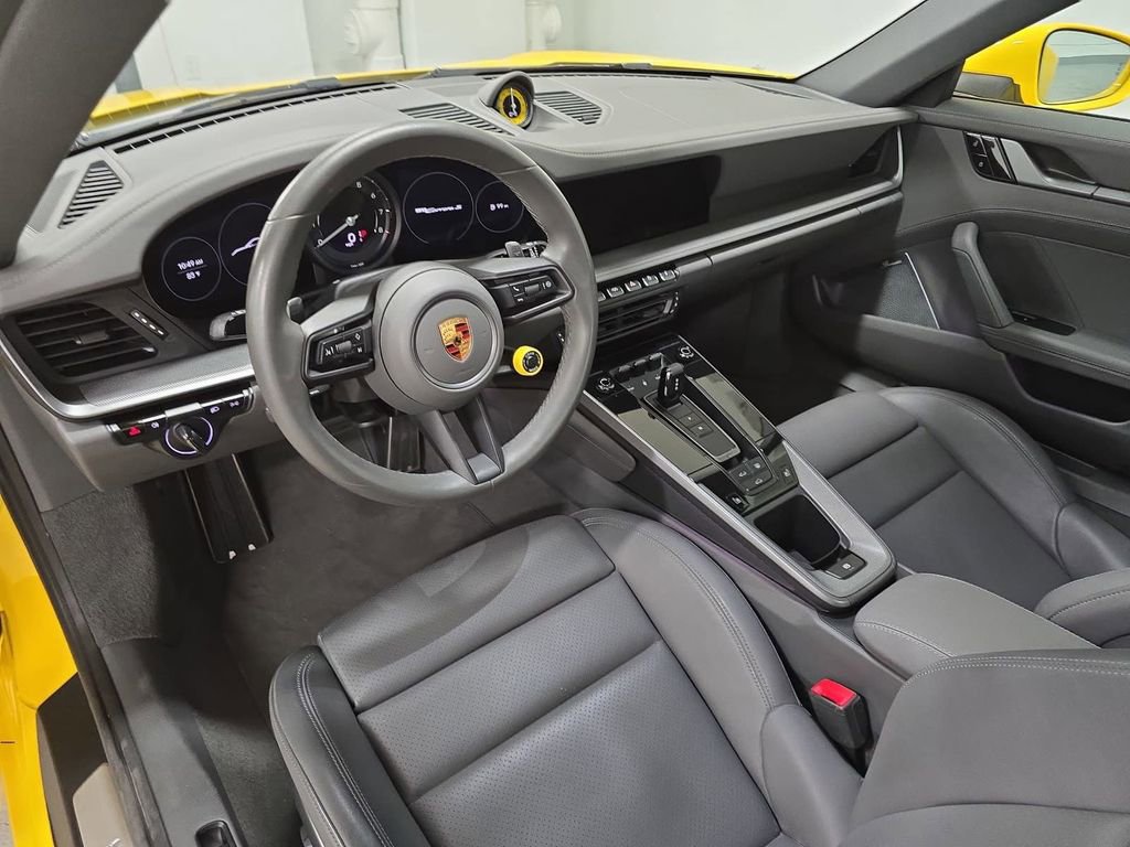 Certified 2021 Porsche 911 Carrera S RWD image 4