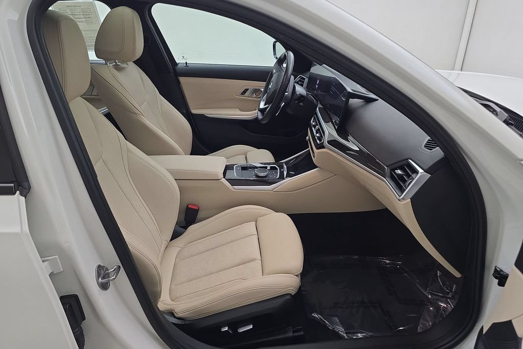 Certified 2023 BMW 330i xDrive Sedan w/ Driving Assistance Package AWD/4WD image 29