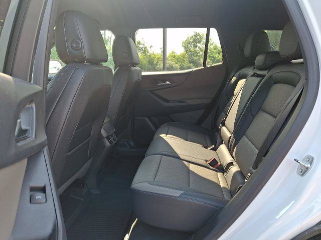New 2026 Chevrolet Equinox LT w/ Convenience Package II AWD/4WD image 6