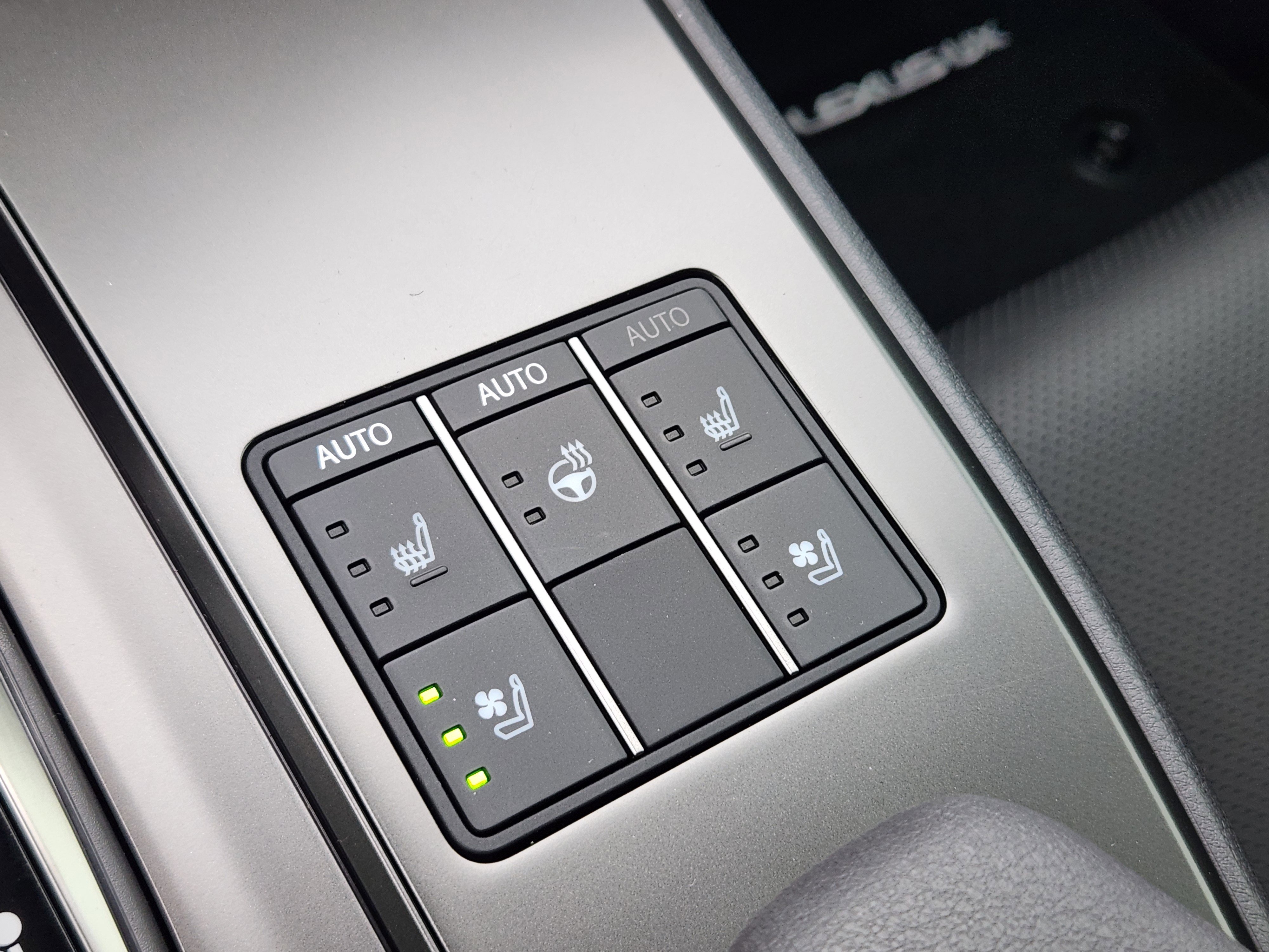 New 2026 Lexus UX 300h FWD image 15