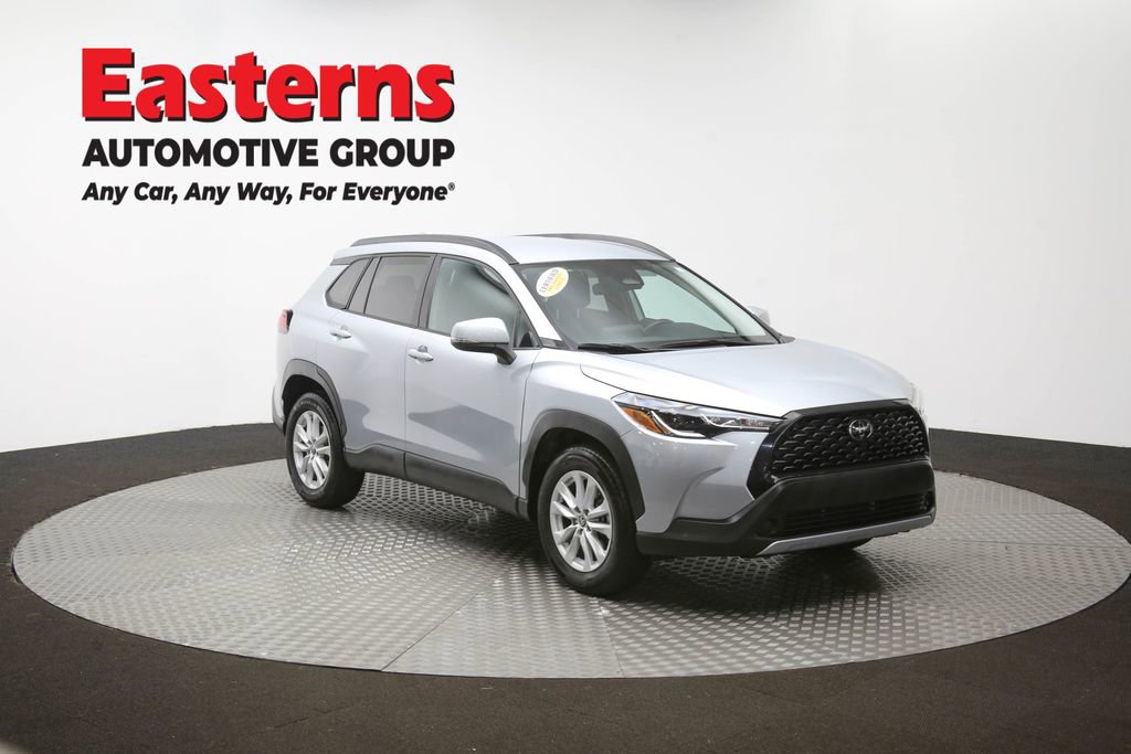 Used 2024 Toyota Corolla Cross LE image 45