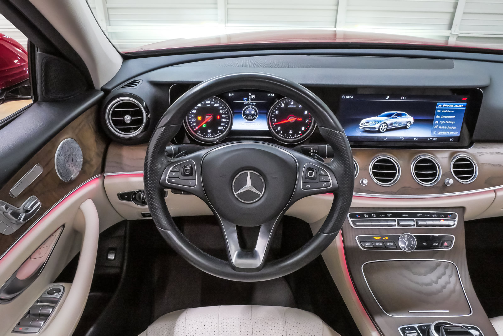 Used 2018 Mercedes-Benz E 300 4MATIC image 19
