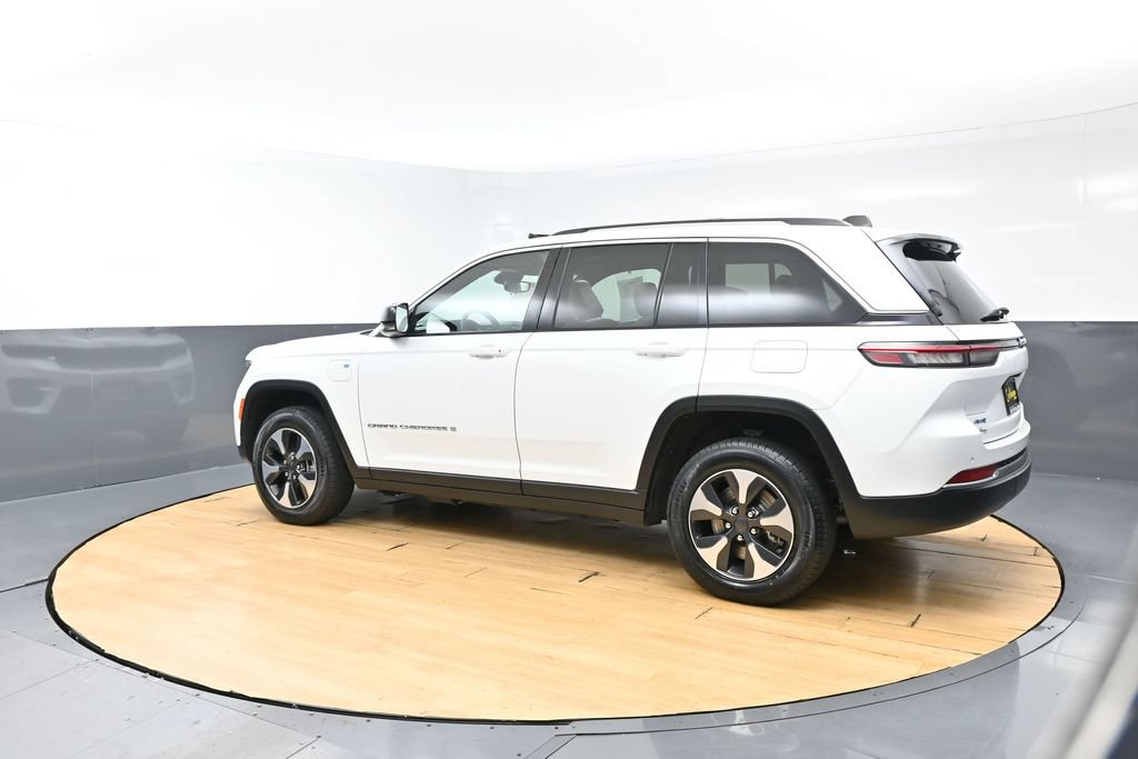 Used 2022 Jeep Grand Cherokee Limited 4xe AWD/4WD image 7