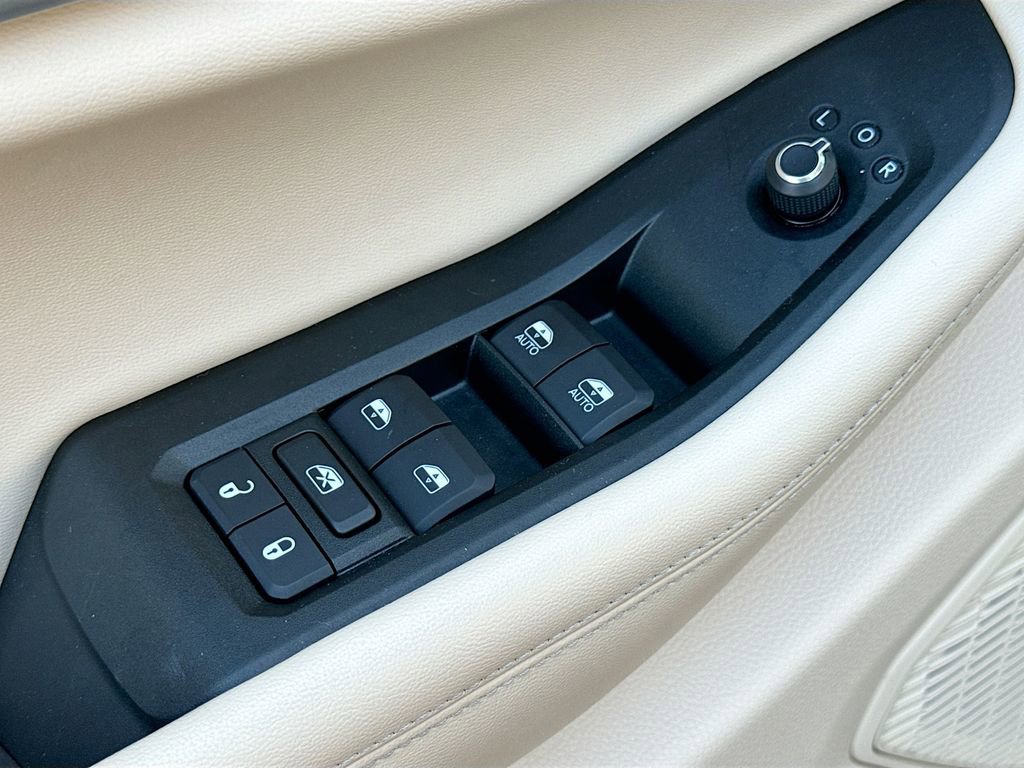 Used 2024 Jeep Grand Cherokee Limited image 16