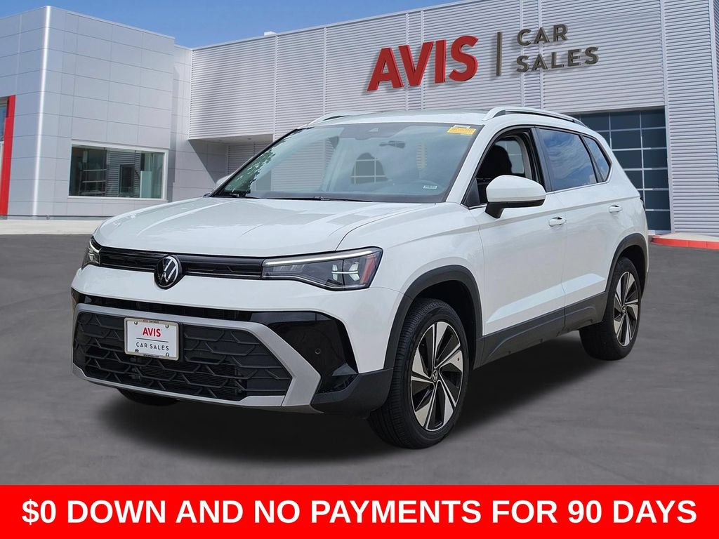 Used 2025 Volkswagen Taos SE AWD/4WD image 1