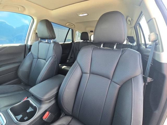 Used 2025 Subaru Outback Touring XT AWD/4WD image 24