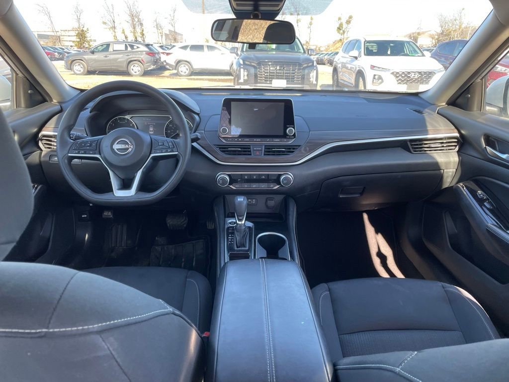 Used 2023 Nissan Altima 2.5 SV image 19