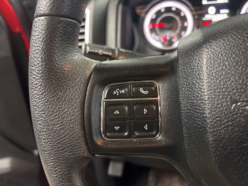 Used 2019 RAM 1500 Classic SLT AWD/4WD image 17