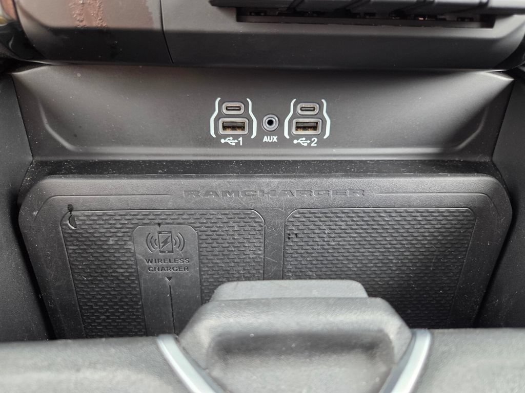 Used 2025 RAM 1500 Big Horn AWD/4WD image 25