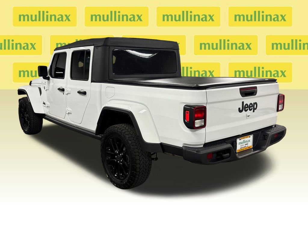 Used 2025 Jeep Gladiator Sport image 14