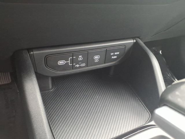 Used 2025 Kia K4 LXS image 20