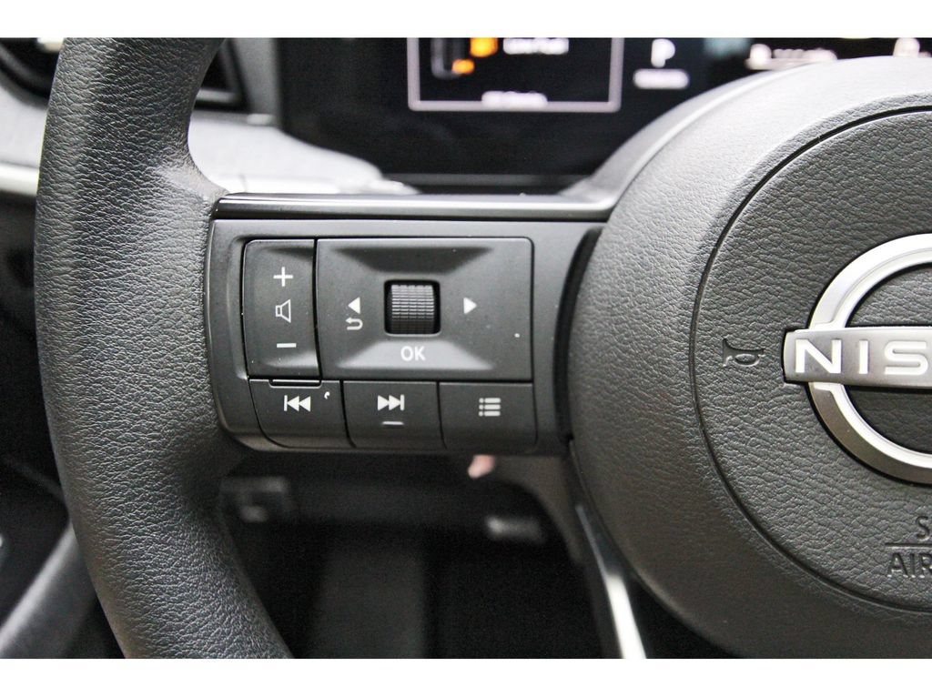 Used 2026 Nissan Kicks SV w/ SV Premium Package FWD image 19