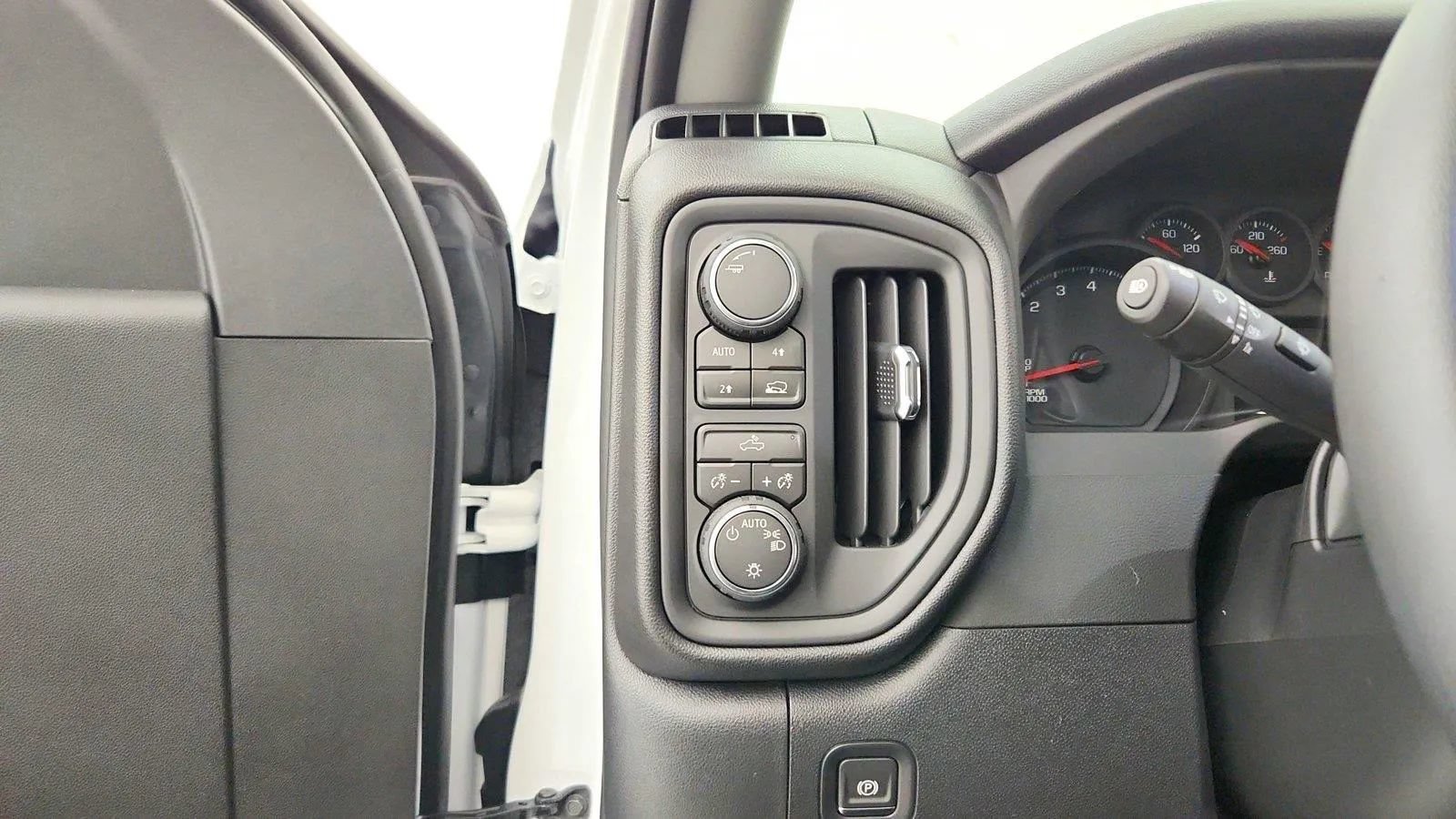 New 2026 Chevrolet Silverado 1500 Custom AWD/4WD image 25