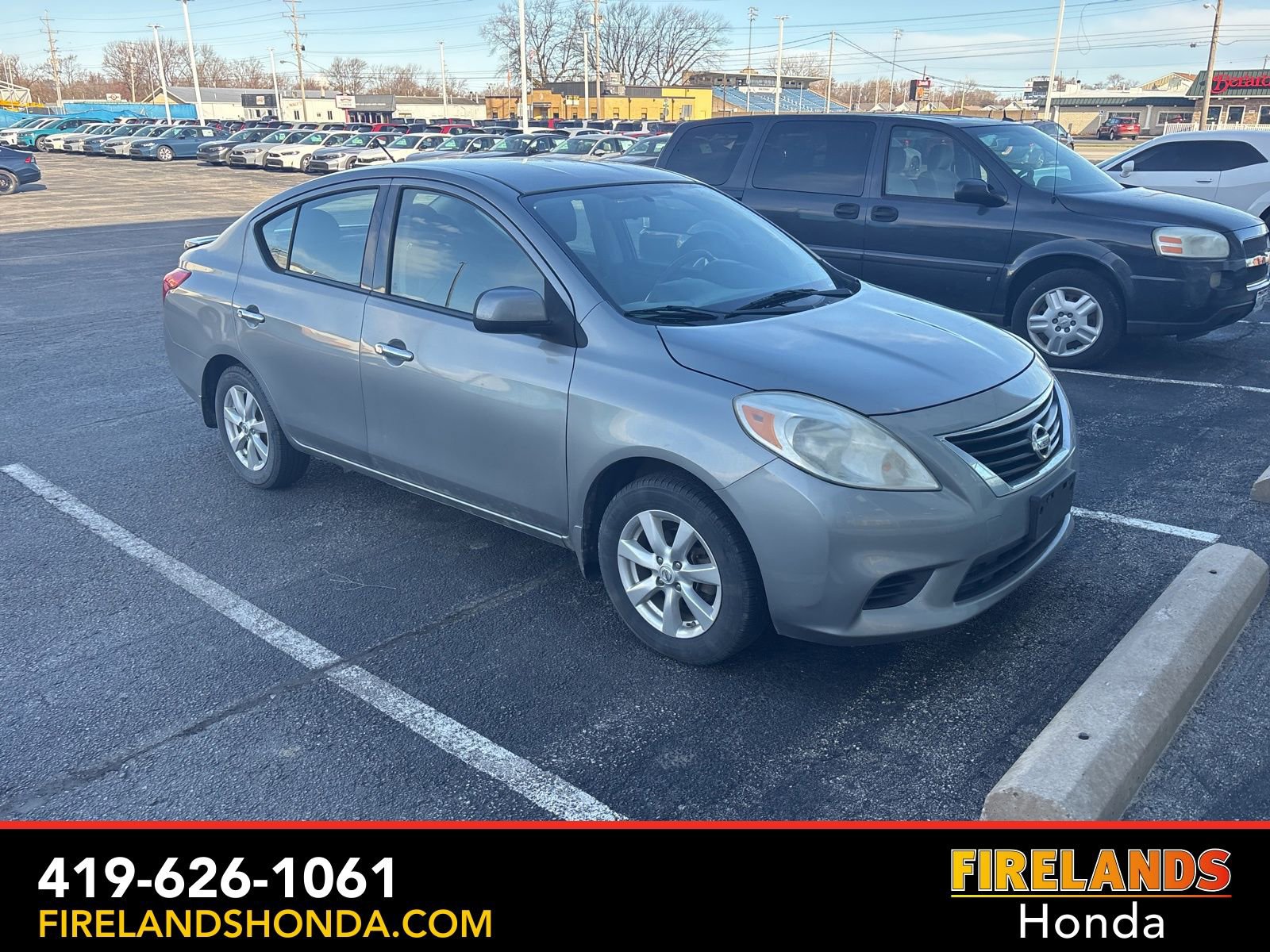 Used 2014 Nissan Versa SV w/ Convenience Package image 23