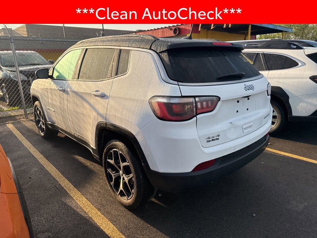 Used 2024 Jeep Compass Limited image 4