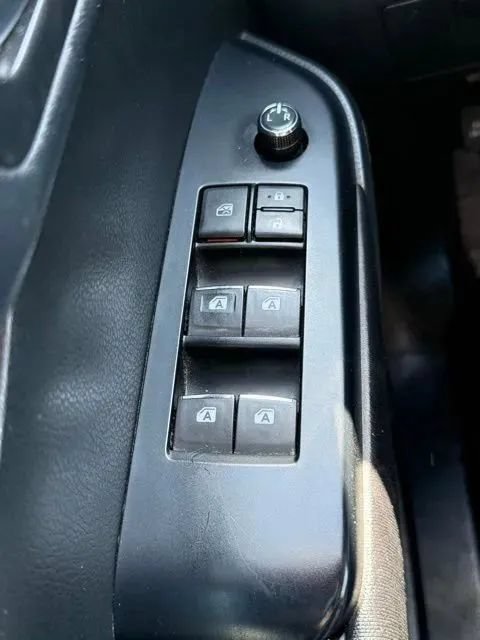 Used 2017 Toyota Highlander Limited Platinum w/ Carpet Mat Package FWD image 20