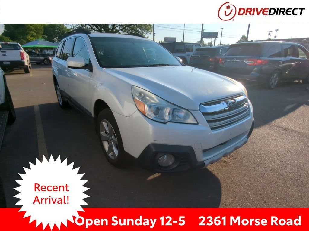 Used 2013 Subaru Outback 2.5i Limited w/ Moonroof Pkg AWD/4WD image 1