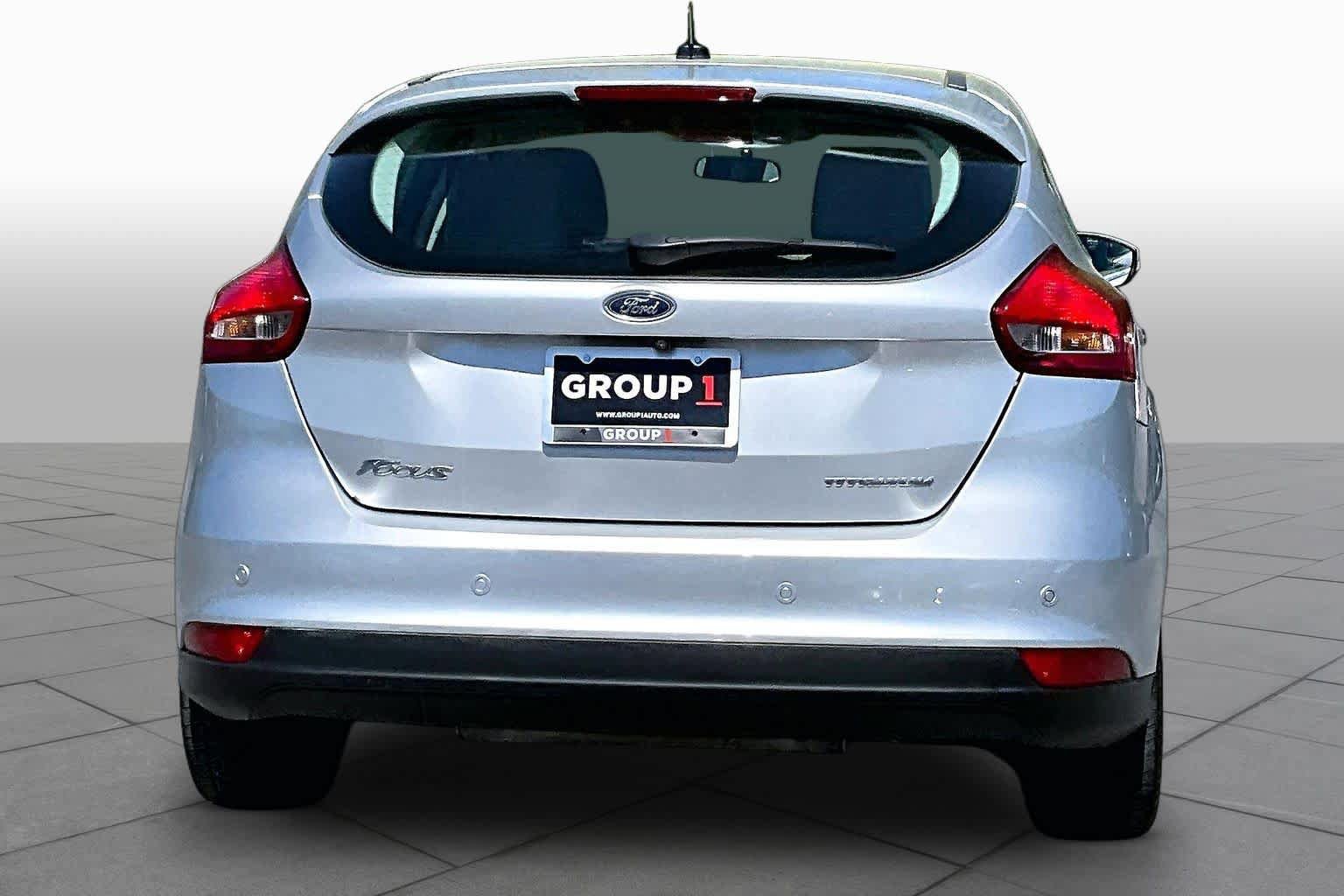 Used 2017 Ford Focus Titanium FWD image 5