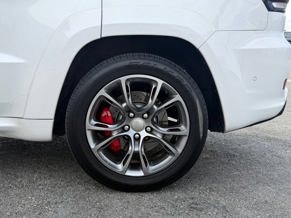 Used 2019 Jeep Grand Cherokee SRT w/ Trailer Tow Group IV AWD/4WD image 3