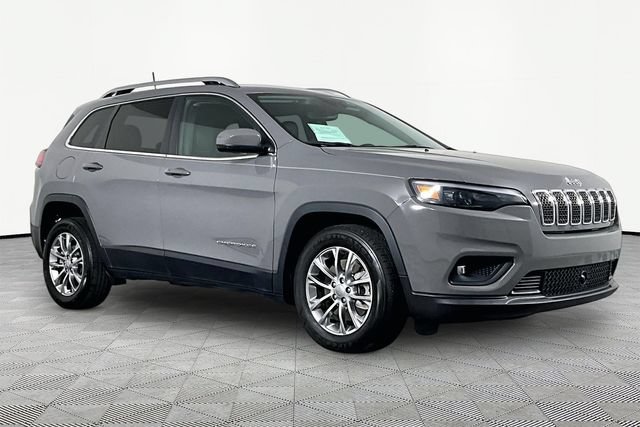 Used 2021 Jeep Cherokee Latitude Plus FWD image 3