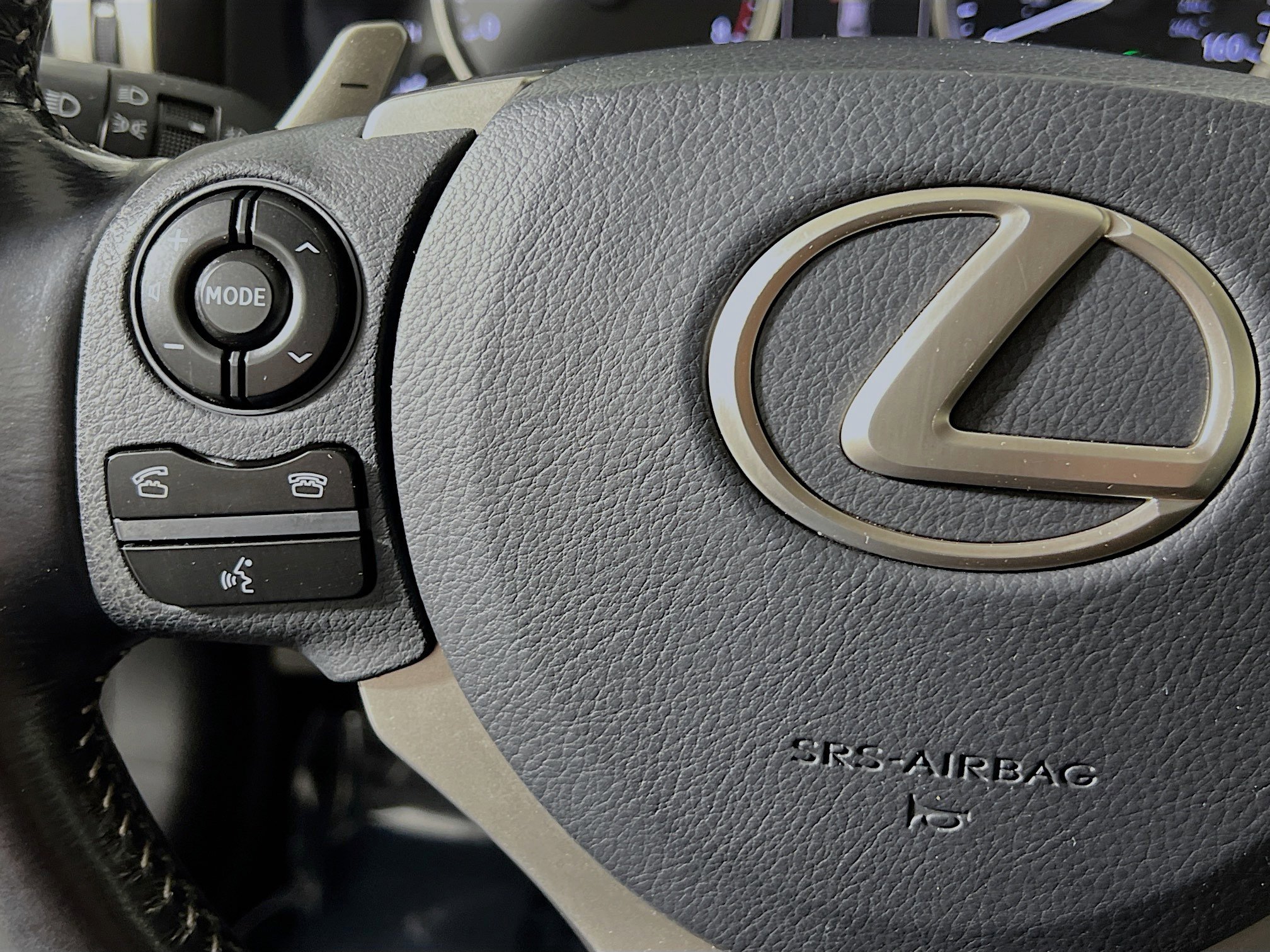 Used 2016 Lexus IS 200t w/ Navigation System Package image 19