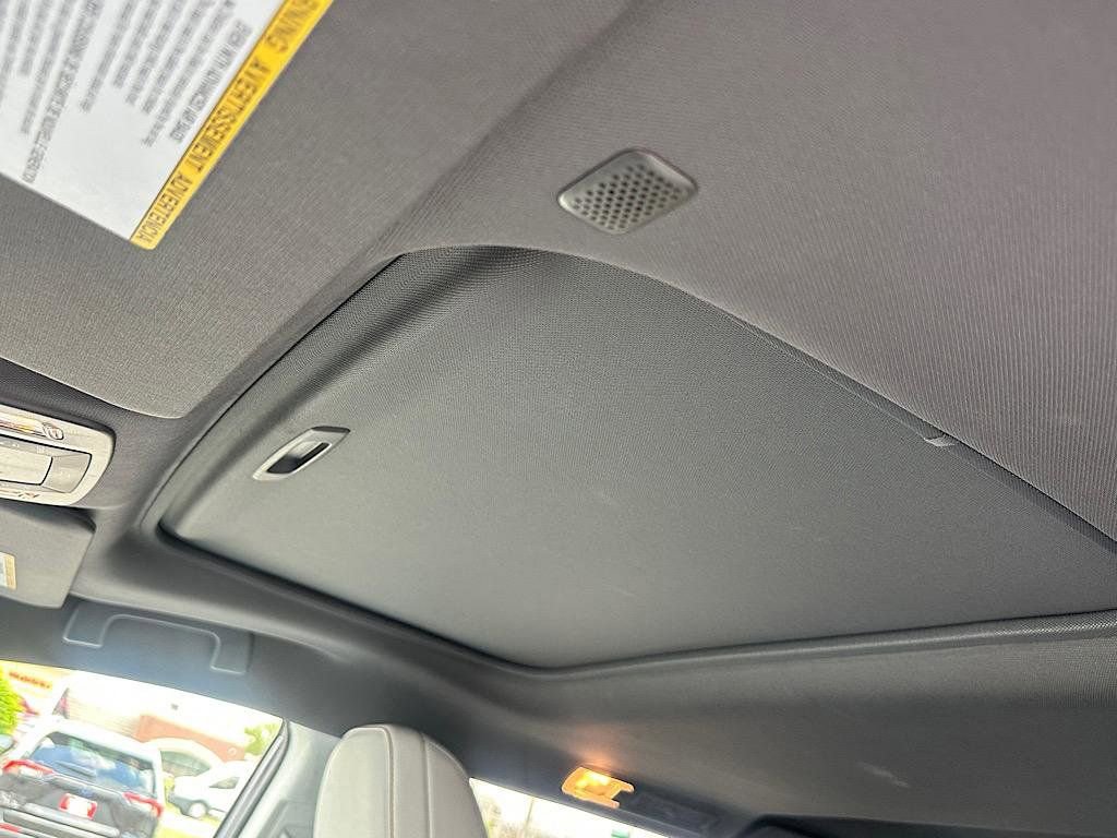 Certified 2022 Toyota Sienna XSE AWD/4WD image 31