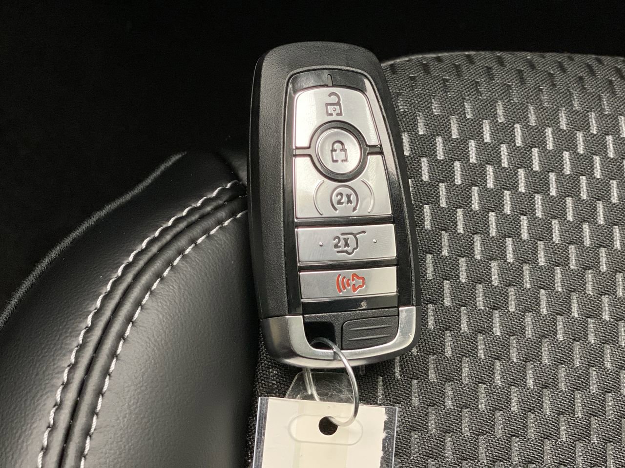 New 2024 Ford Escape SE FWD image 25