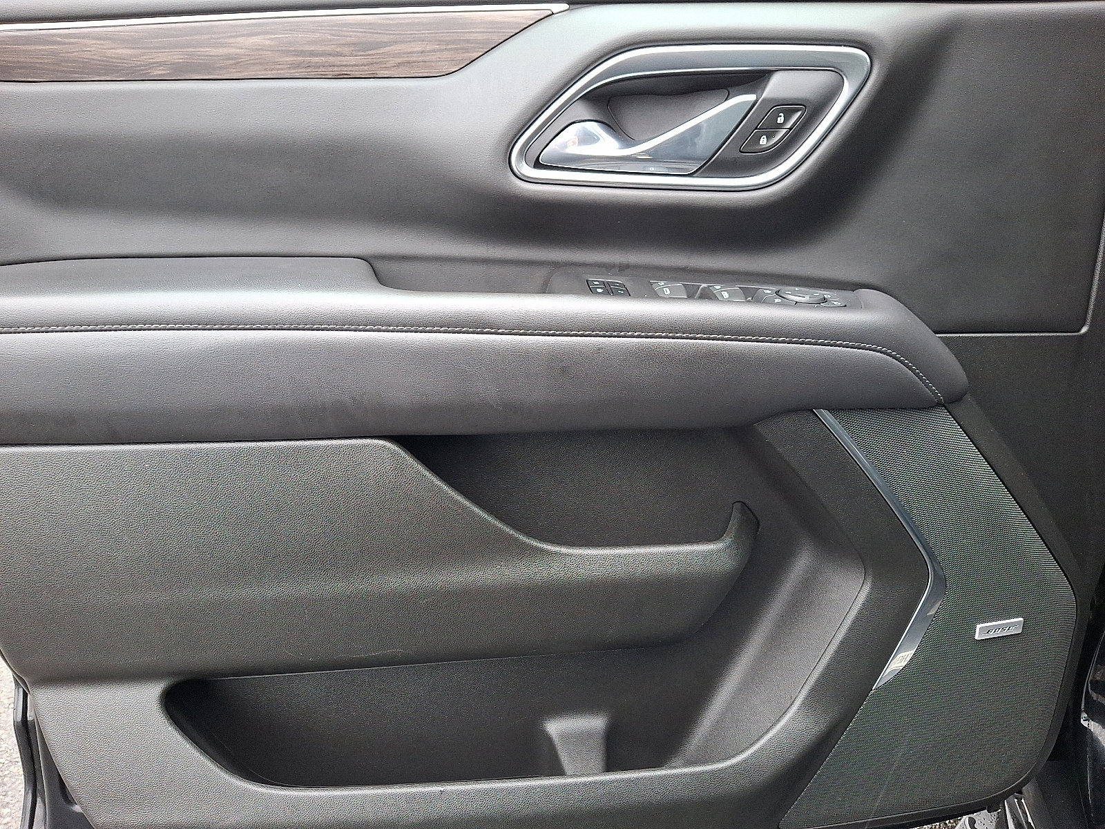 Used 2021 Chevrolet Tahoe LT w/ LT Signature Package image 13