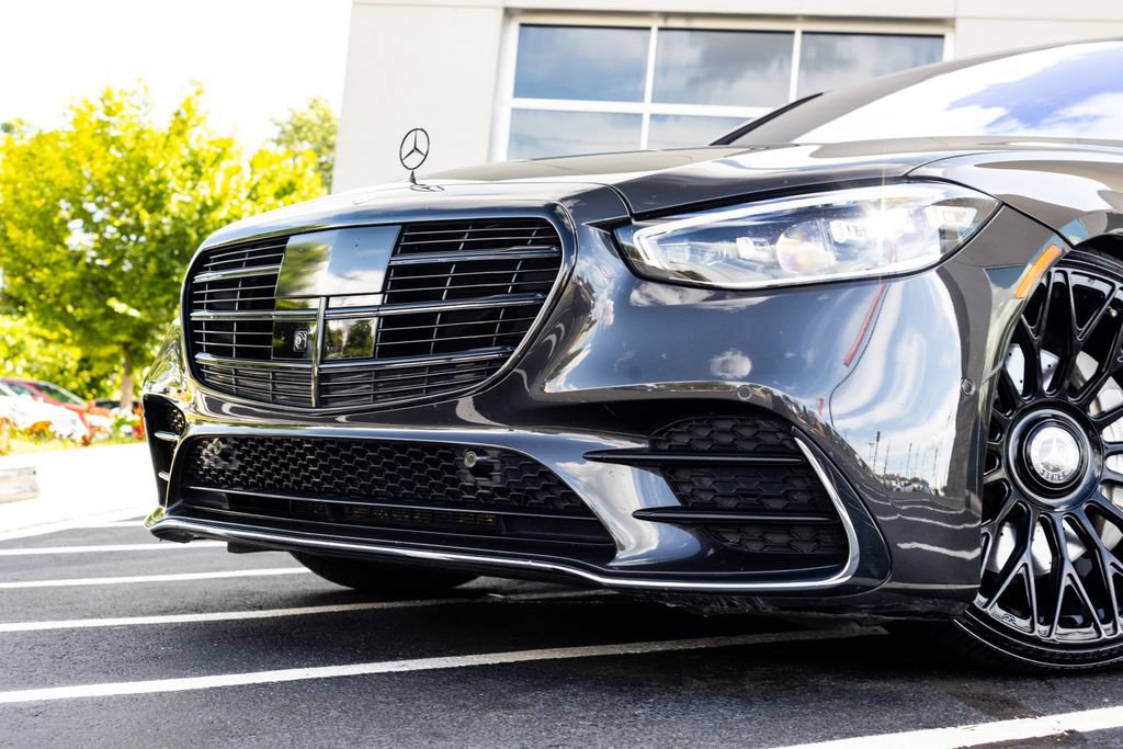Used 2021 Mercedes-Benz S 580 4MATIC Sedan w/ AMG Line image 3