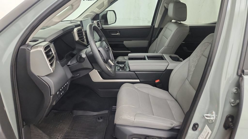 Used 2024 Toyota Tundra Limited AWD/4WD image 41