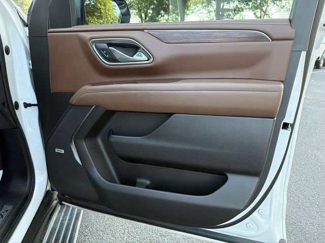 Used 2023 Chevrolet Tahoe High Country AWD/4WD image 14