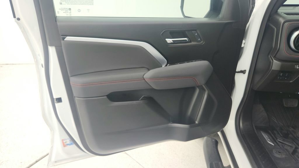 Certified 2024 Chevrolet Colorado Z71 w/ Z71 Convenience Package 2 image 23