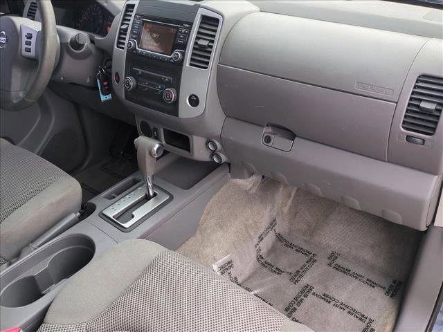Used 2016 Nissan Frontier SV image 19