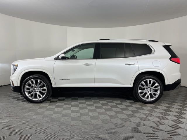 Used 2025 GMC Acadia Denali w/ Super Cruise Package image 6