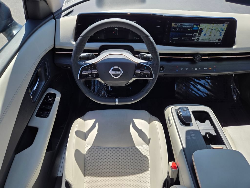 Used 2024 Nissan Ariya AWD image 13