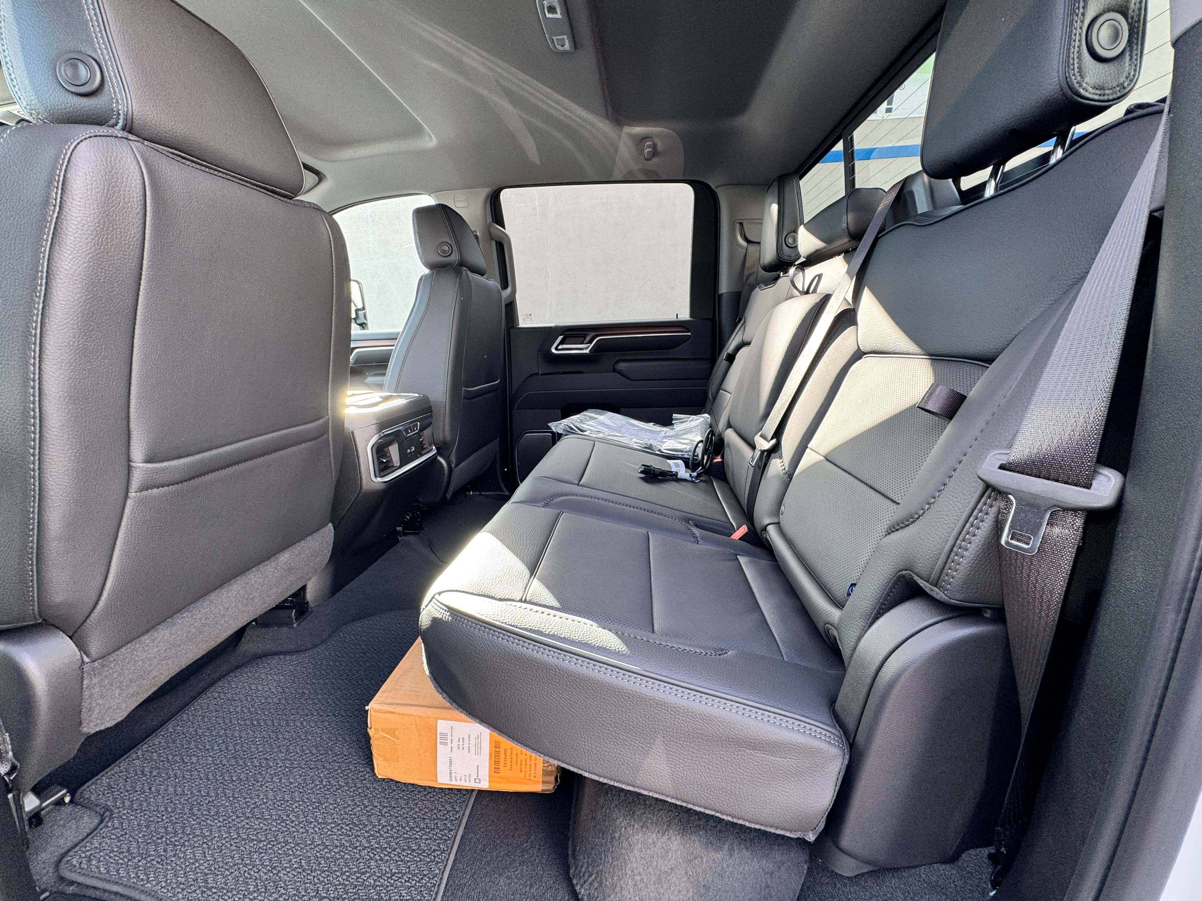 New 2026 GMC Sierra 3500 Denali image 23