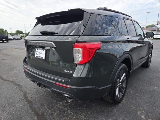 Used 2024 Ford Explorer XLT w/ Equipment Group 202A AWD/4WD image 5