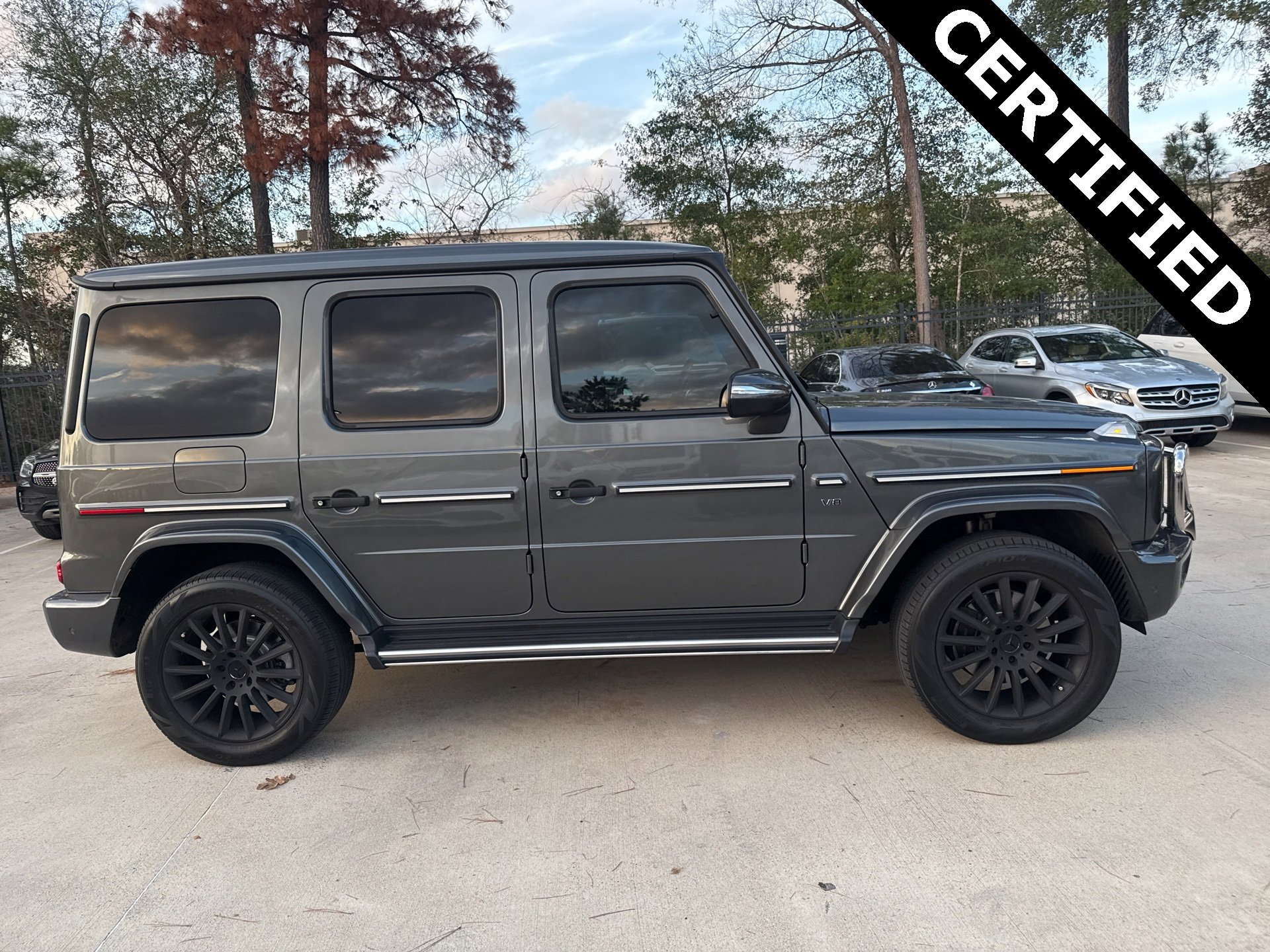 Used 2023 Mercedes-Benz G 550 image 3