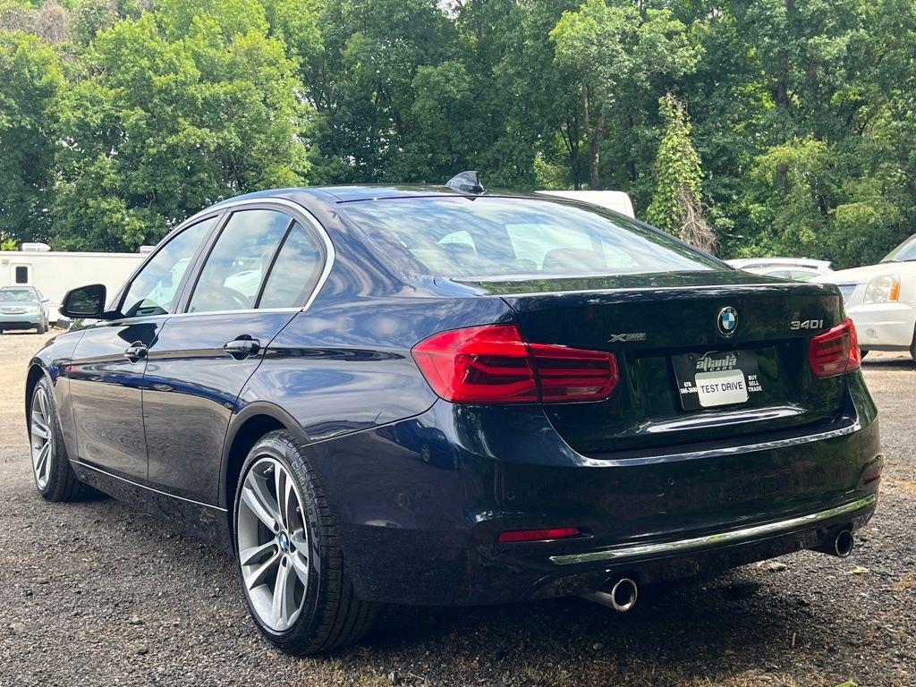 Used 2016 BMW 340i xDrive Sedan AWD/4WD image 3
