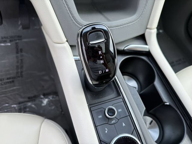 Used 2023 Cadillac XT5 Premium Luxury w/ LPO, Floor Liner Package AWD/4WD image 22