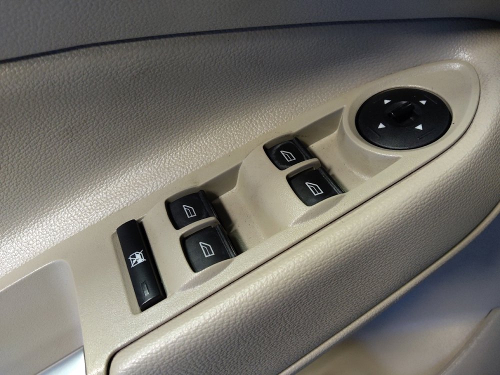 Used 2018 Ford Escape SE w/ SE Sync 3 Package image 27