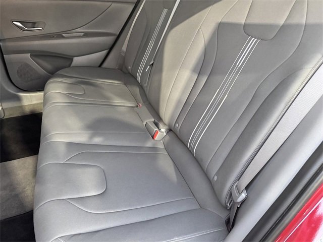 Used 2023 Hyundai Elantra SEL w/ Preferred Accessory Package image 22