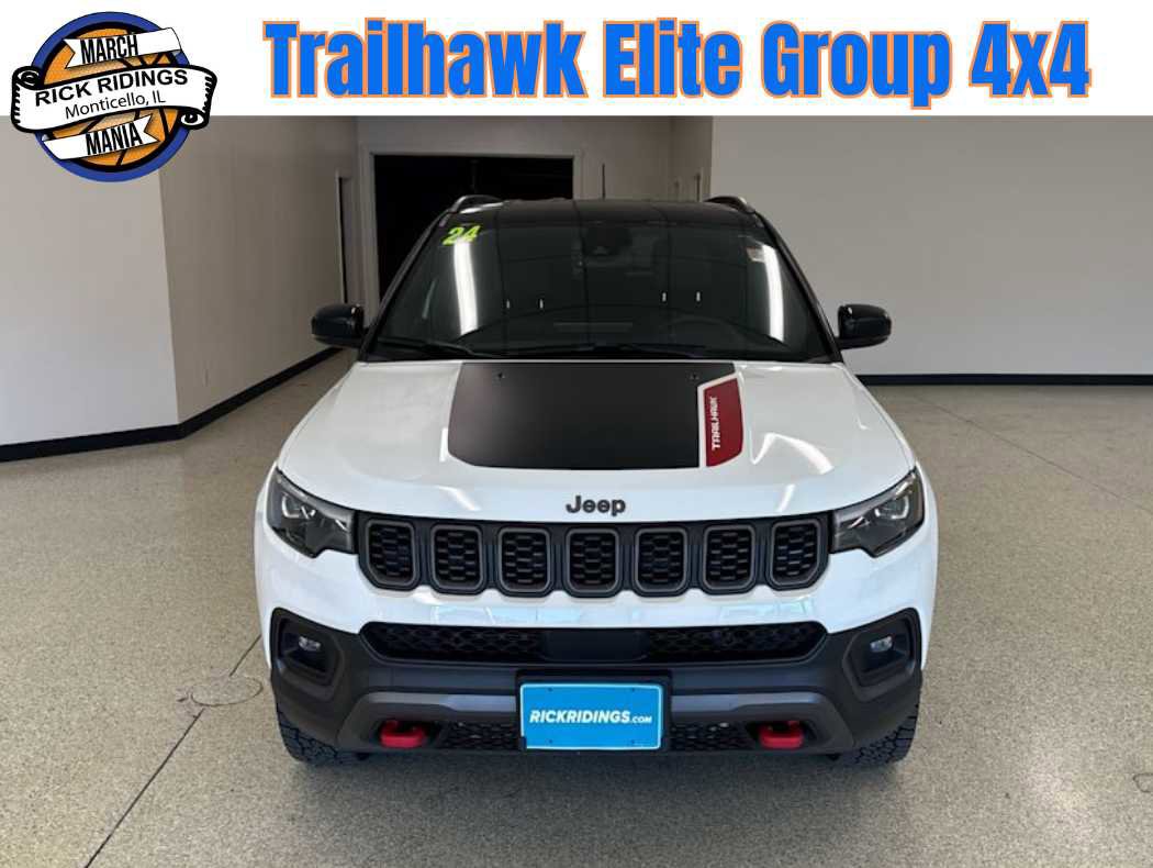 Used 2024 Jeep Compass Trailhawk w/ Trailhawk Elite Group image 1