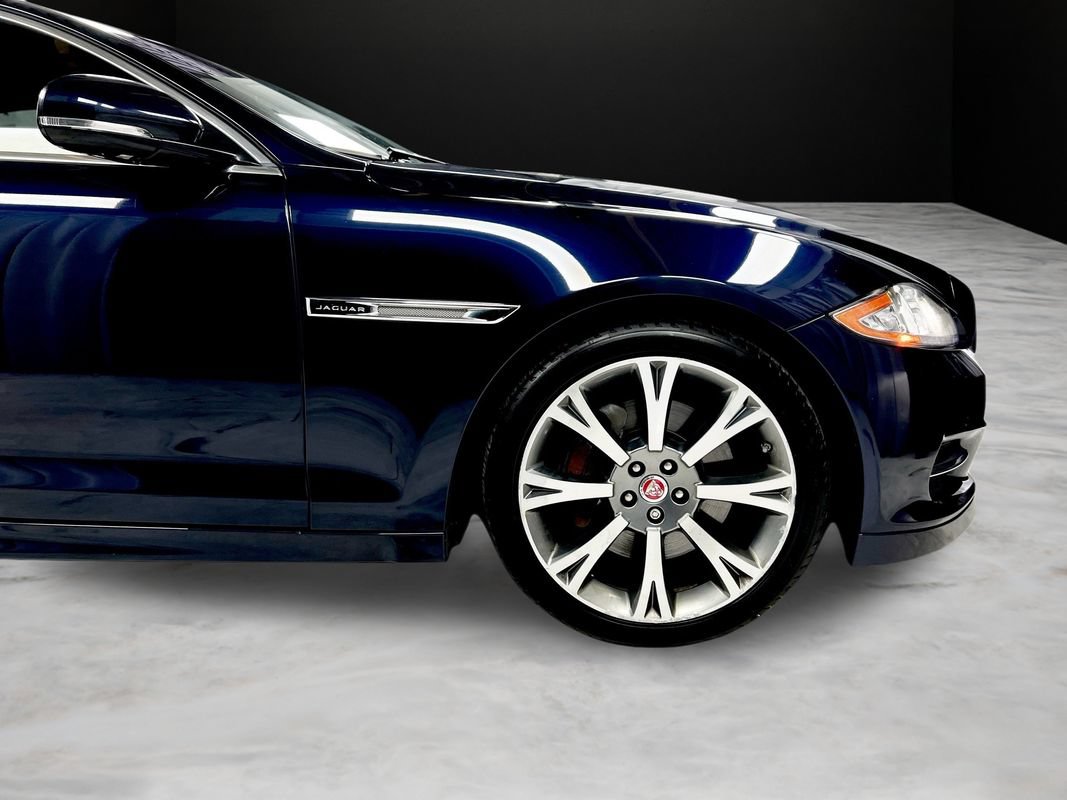 Used 2015 Jaguar XJ AWD/4WD image 11