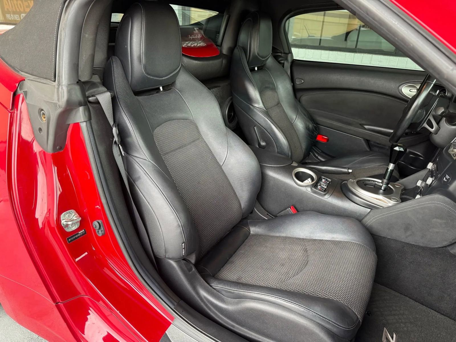 Used 2015 Nissan 370Z Touring Sport image 23