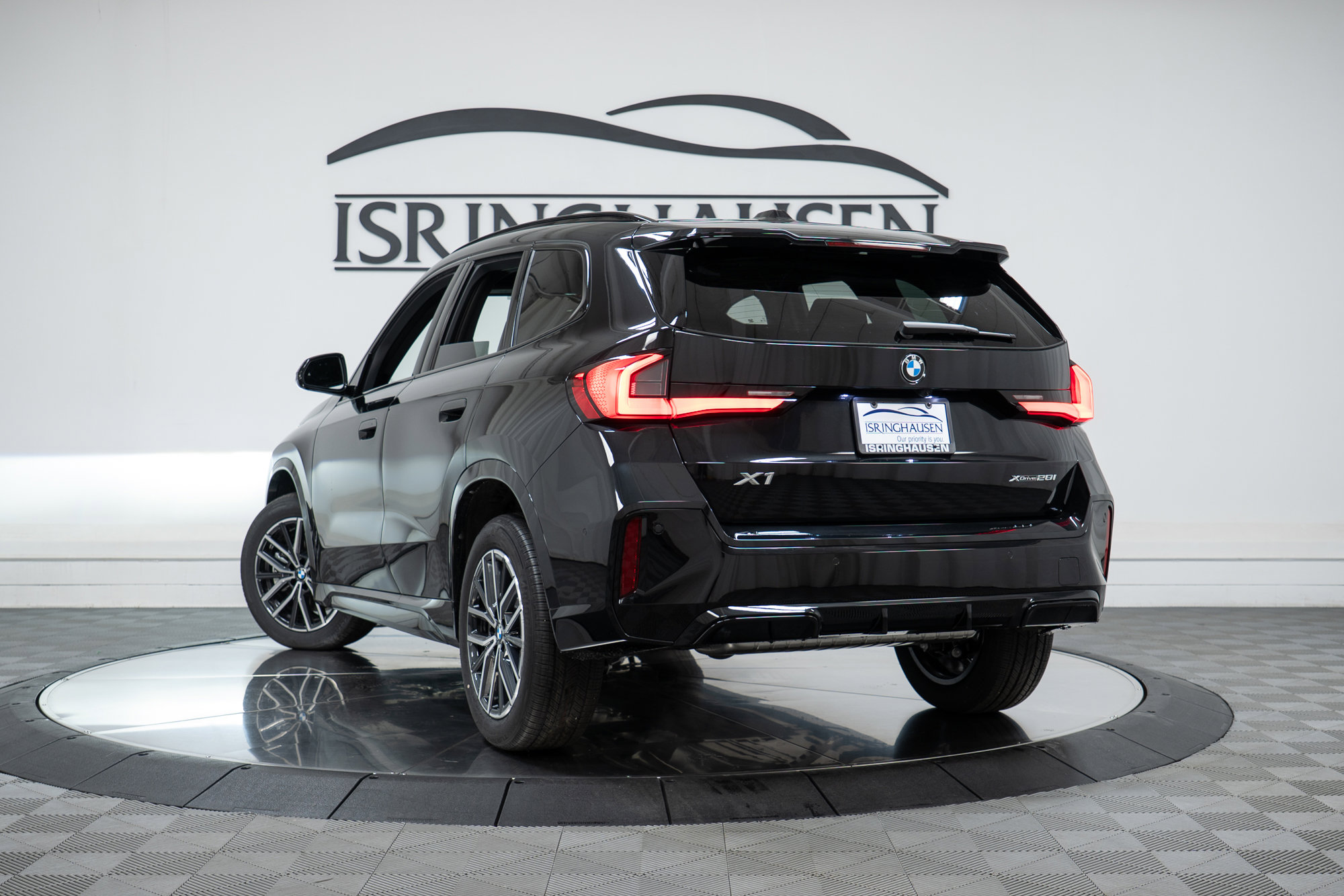 New 2026 BMW X1 xDrive28i w/ M Sport Package AWD/4WD image 28