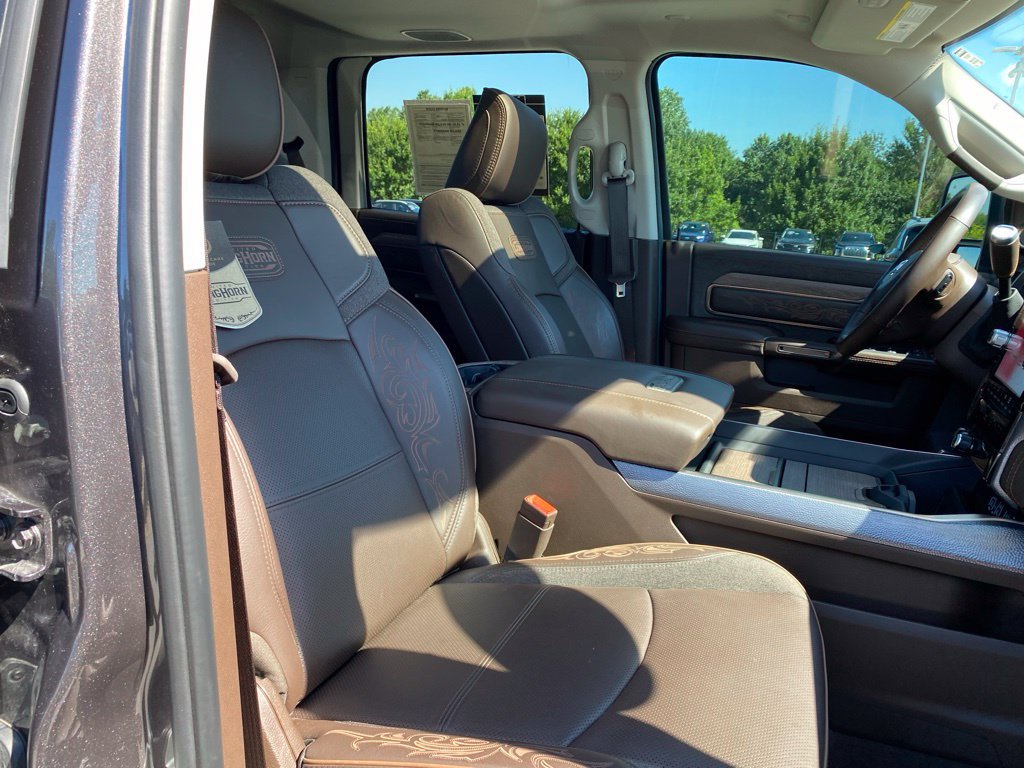 Used 2025 RAM 3500 Longhorn AWD/4WD image 29