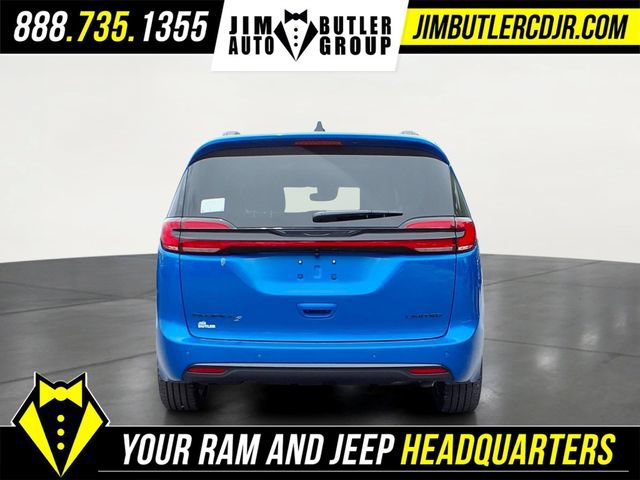 New 2027 Chrysler Pacifica Limited FWD image 4