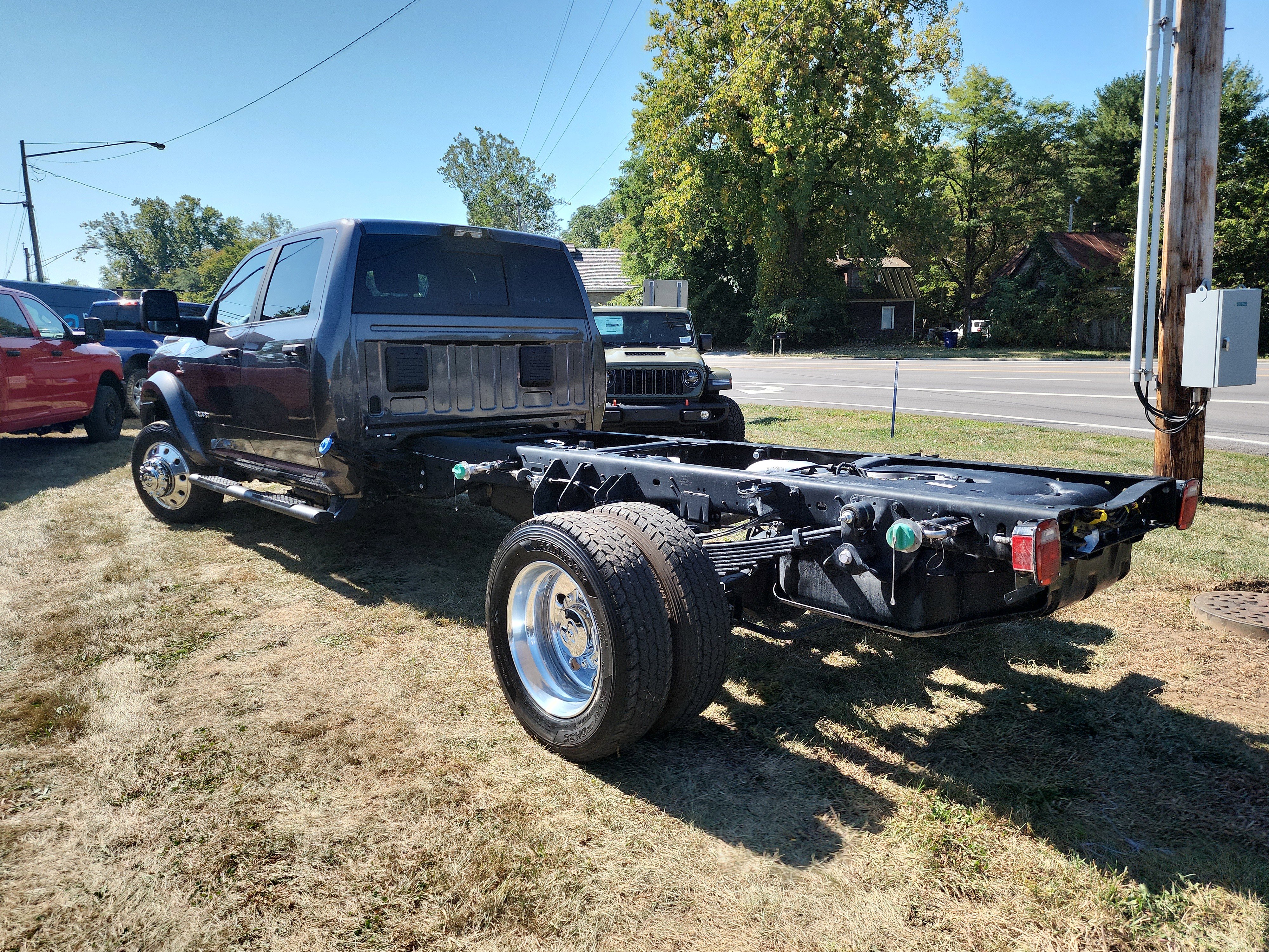 New 2026 RAM 5500 4x4 Crew Cab image 21