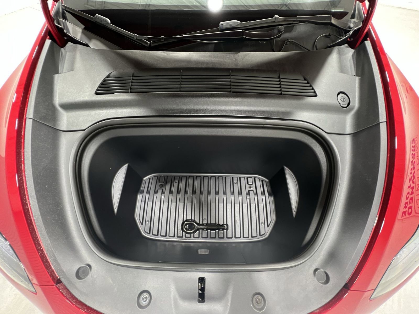 Used 2022 Tesla Model Y Long Range image 27